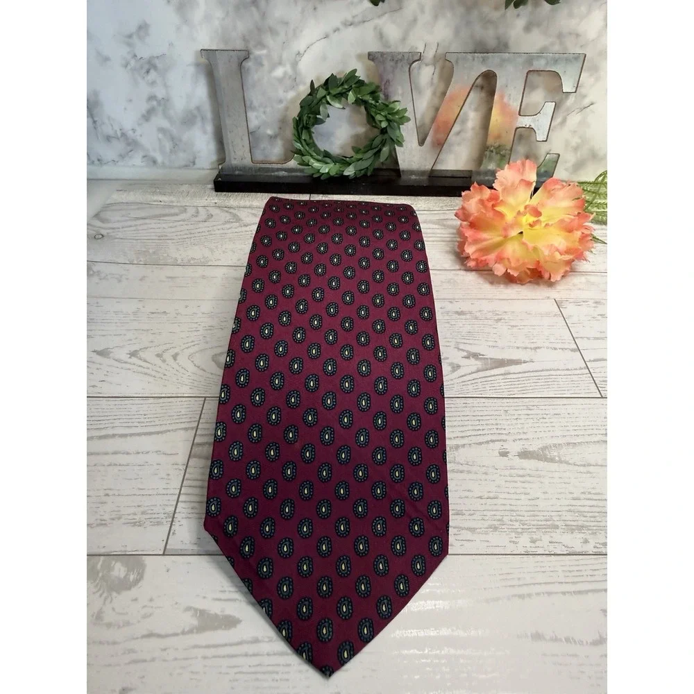 Brooks Brothers Makers Classic Tie Burgundy Paisley Blue Silk USA‎ Made 3